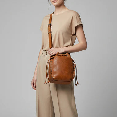 Vintage Brown Large Volume Leather Bucket Bag with Rivet Hardware