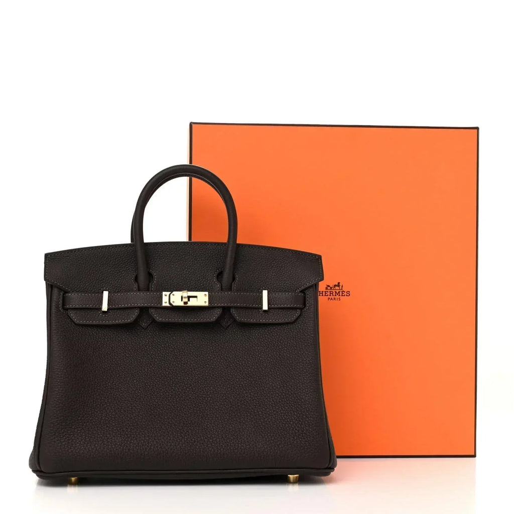 Birkin 25 Togo handbag is made of extremely soft calfskin — Refined Structured Tote