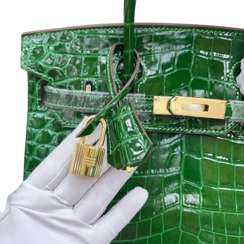 Retourne in Vert Crocodile-Embossed Leather (Gold Hardware) — Sophisticated Tote Style