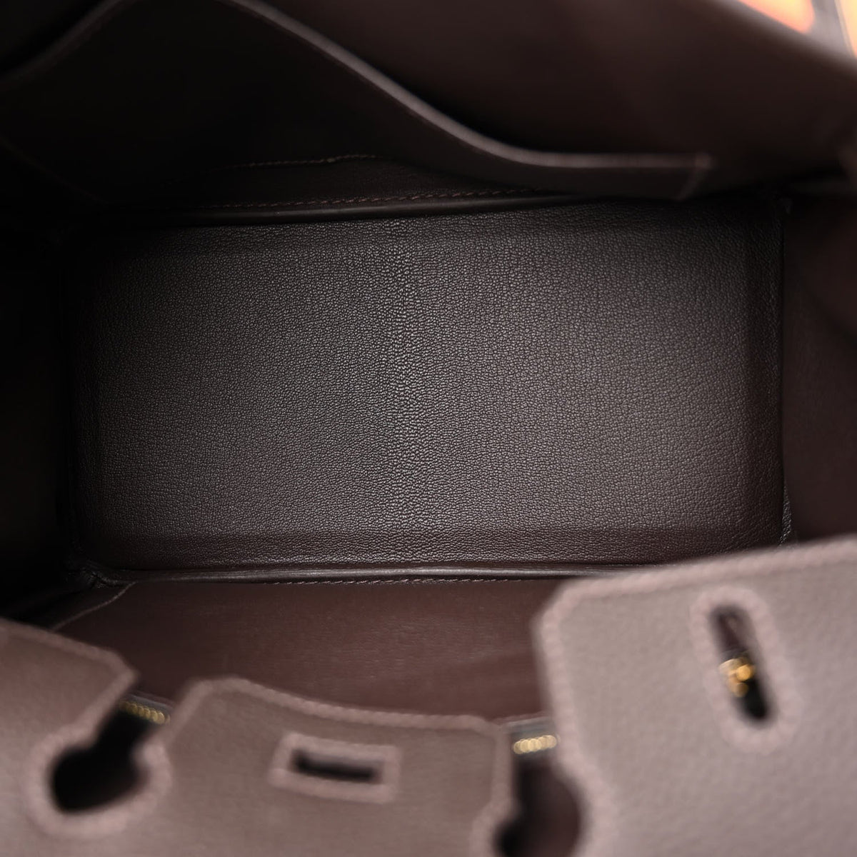 Birkin 25 Togo handbag is made of extremely soft calfskin — Refined Structured Tote