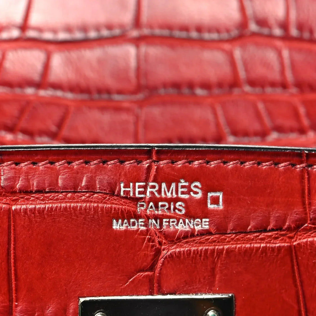Birkin 30 Rouge Matte Alligator Gold Hardware — Versatile Top-Handle Handbag