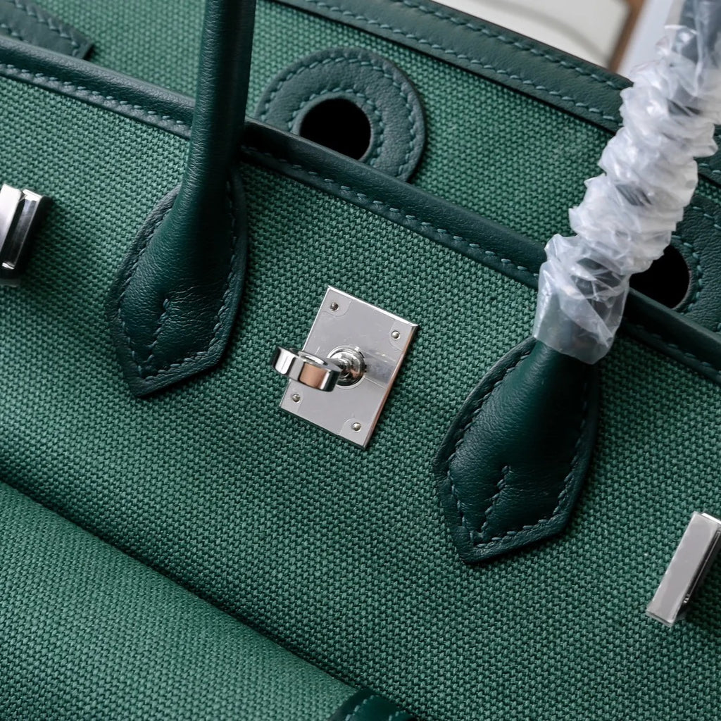 Birkin Cargo 25 Green Swift Leather and Canvas Splicing Bag — Sophisticated Tote Style