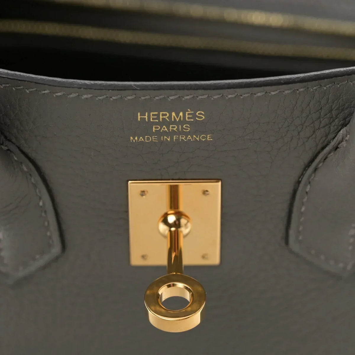 Birkin 25 Gris Meyer crafted from incredibly soft Togo calfskin leather — Polished Top-Handle Bag