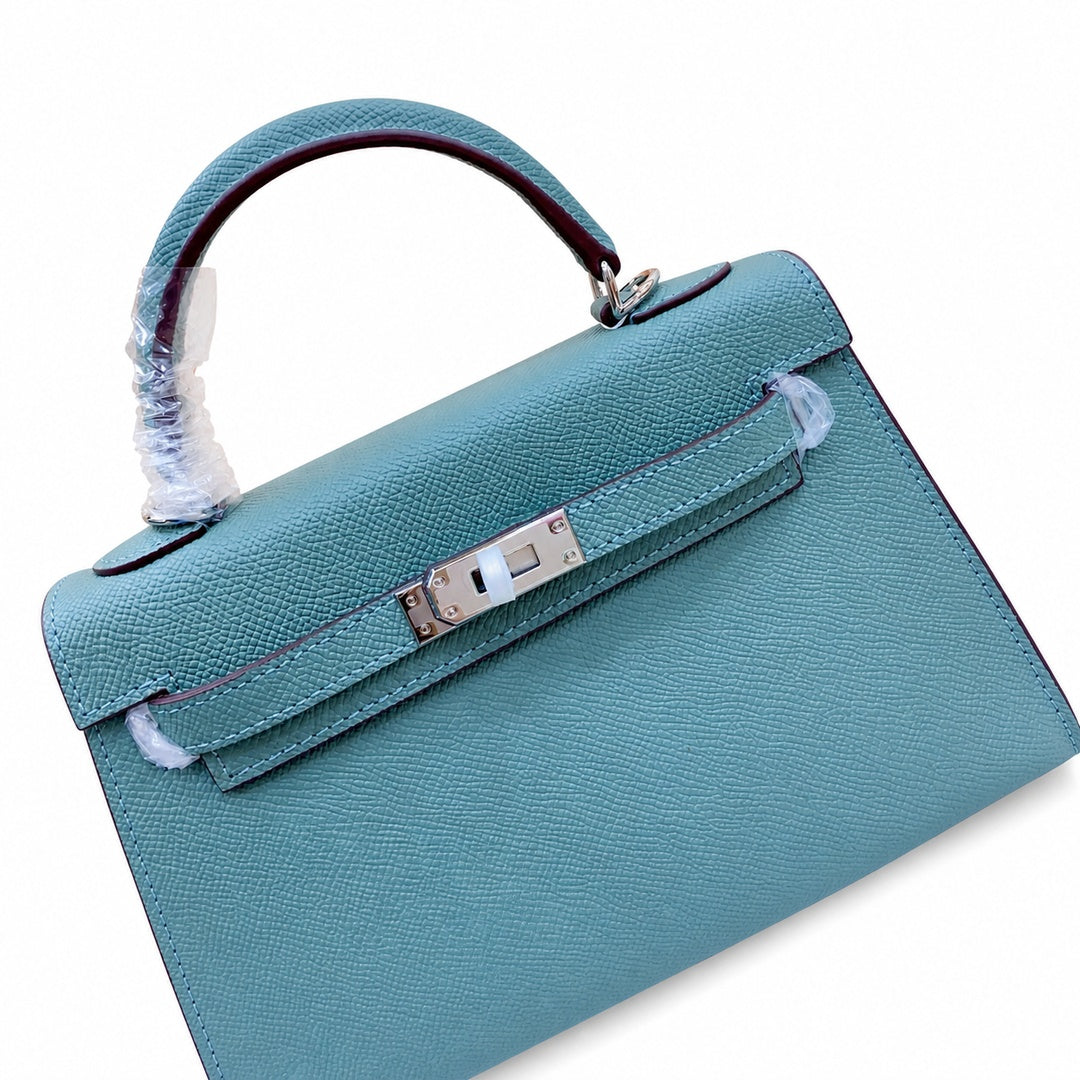 Mini Kelly II Sellier 19cm & 22cm Vert Cypress Epsom Leather Palladium Hardware — Versatile Mini Carry Design
