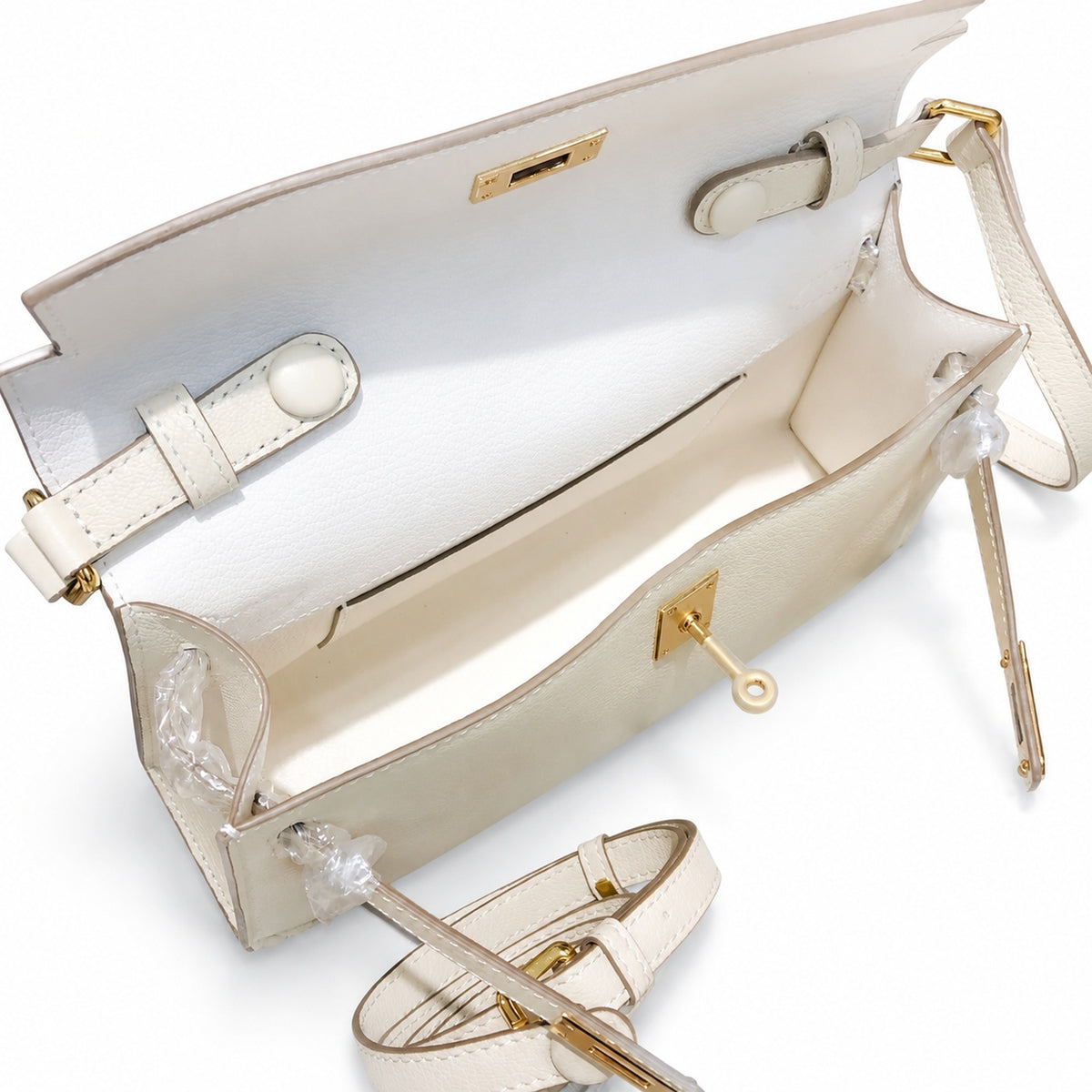 Kelly Elan 25x6.5x15cm Underarm Baguette Bag in Off White with Gold Hardware — Versatile Underarm Carry Style