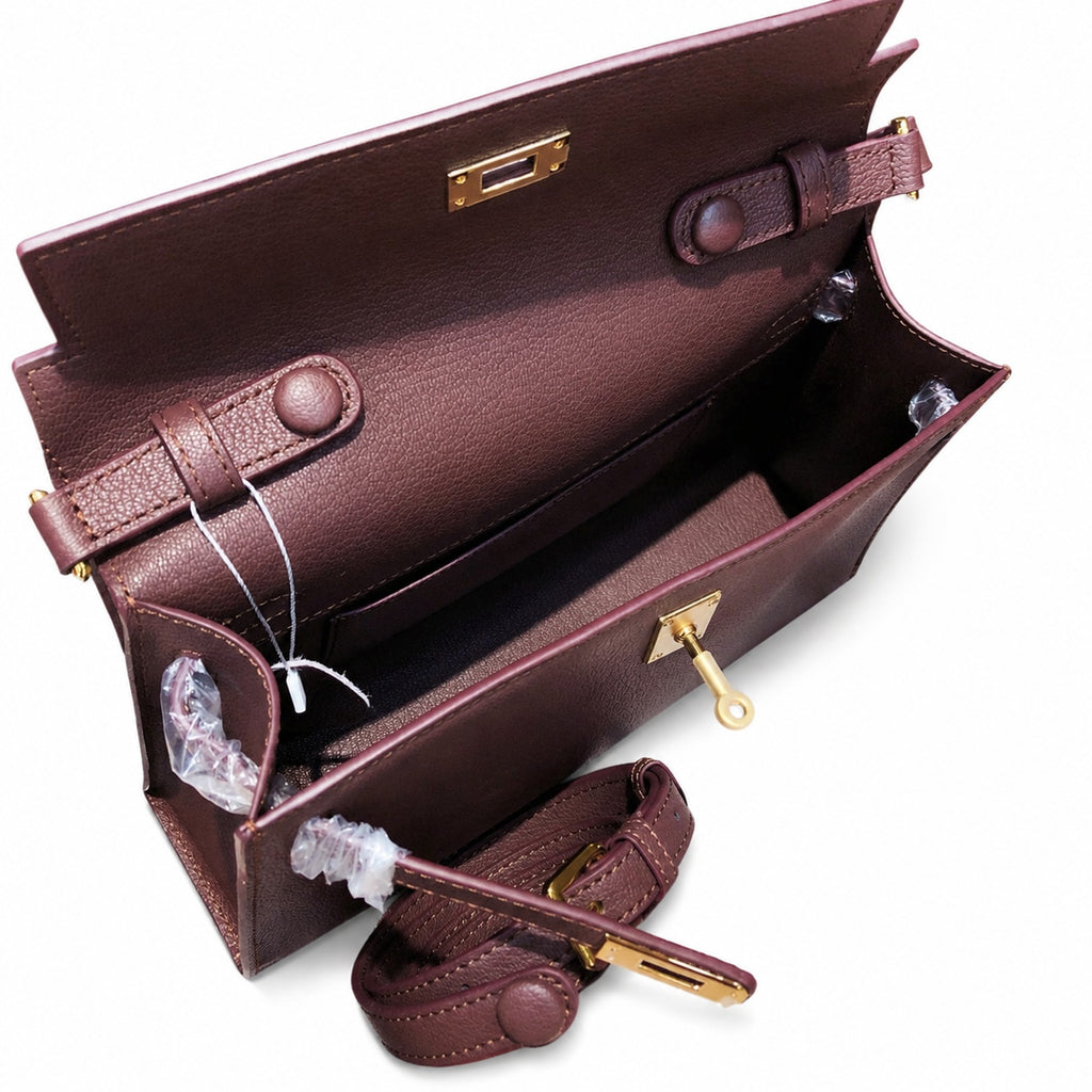 Kelly Elan 25x6.5x15cm Underarm Baguette Bag in Brown with Gold Hardware — Versatile Underarm Carry Style
