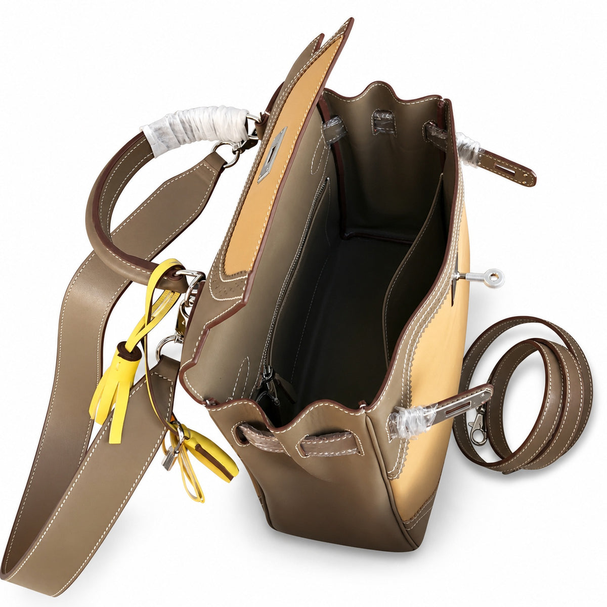 Kelly Sellier Ghillies 28cm Beige Poussière & Marron Foncé Barenia Leather Palladium Hardware — Timeless Top-Handle Design