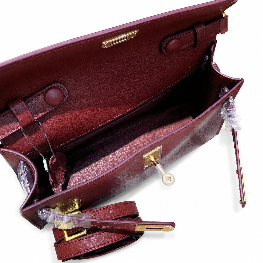 Kelly Elan 25x6.5x15cm Underarm Baguette Bag in Wine Red with Gold Hardware — Refined Underarm Handbag