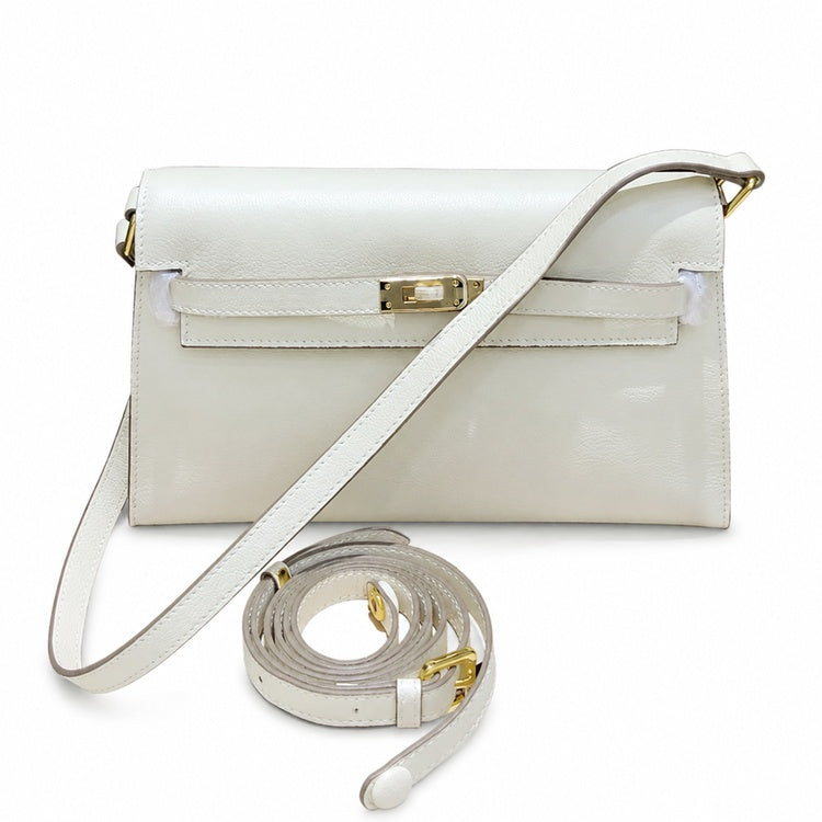 Kelly Elan 25x6.5x15cm Underarm Baguette Bag in Off White with Gold Hardware — Versatile Underarm Carry Style