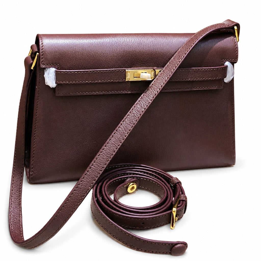 Kelly Elan 25x6.5x15cm Underarm Baguette Bag in Brown with Gold Hardware — Versatile Underarm Carry Style