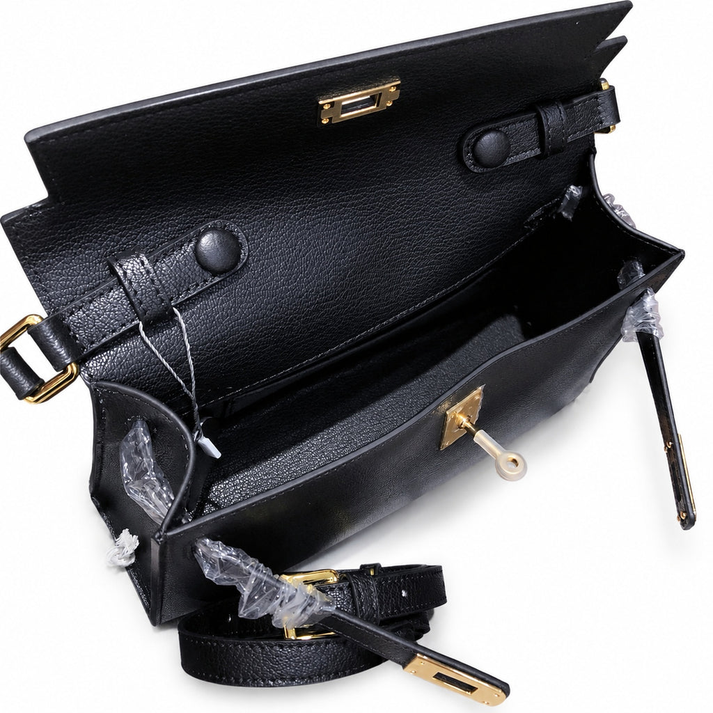 Kelly Elan 25x6.5x15cm Underarm Baguette Bag in Black with Gold Hardware — Streamlined Elan Carry Design