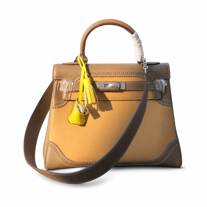 Kelly Sellier Ghillies 28cm Beige Poussière & Marron Foncé Barenia Leather Palladium Hardware — Timeless Top-Handle Design