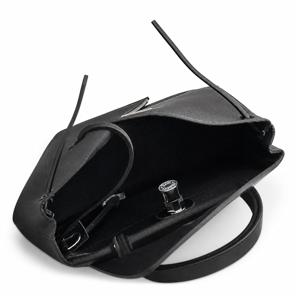 Classic Canvas-and-Leather Shoulder Carry: Herbag 31cm Saddle-Inspired Canvas Body with Leather Handle and Shoulder Strap