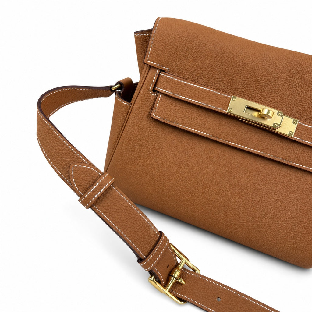 Kelly Messenger messenger bag for men and women, native Gold Buckle, imported leather, all-steel hand-waxed thread, the best value for money on the — Streamlined Top-Handle Handbag
