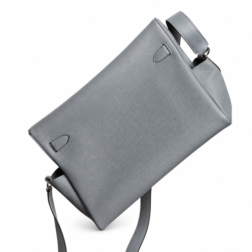 Kelly Messenger messenger bag large size, linen blue Togo Leather, Pre-order Togo calfskin messenger bag. - Flap with swivel hardware - Large — Distinctive Hand-Carry Bag