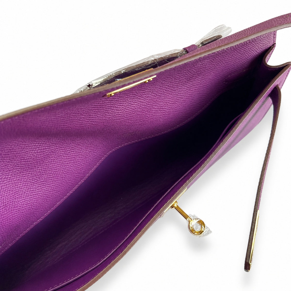 Kelly Cut 31 Clutch Epsom Leather Anemone — Polished Compact Clutch