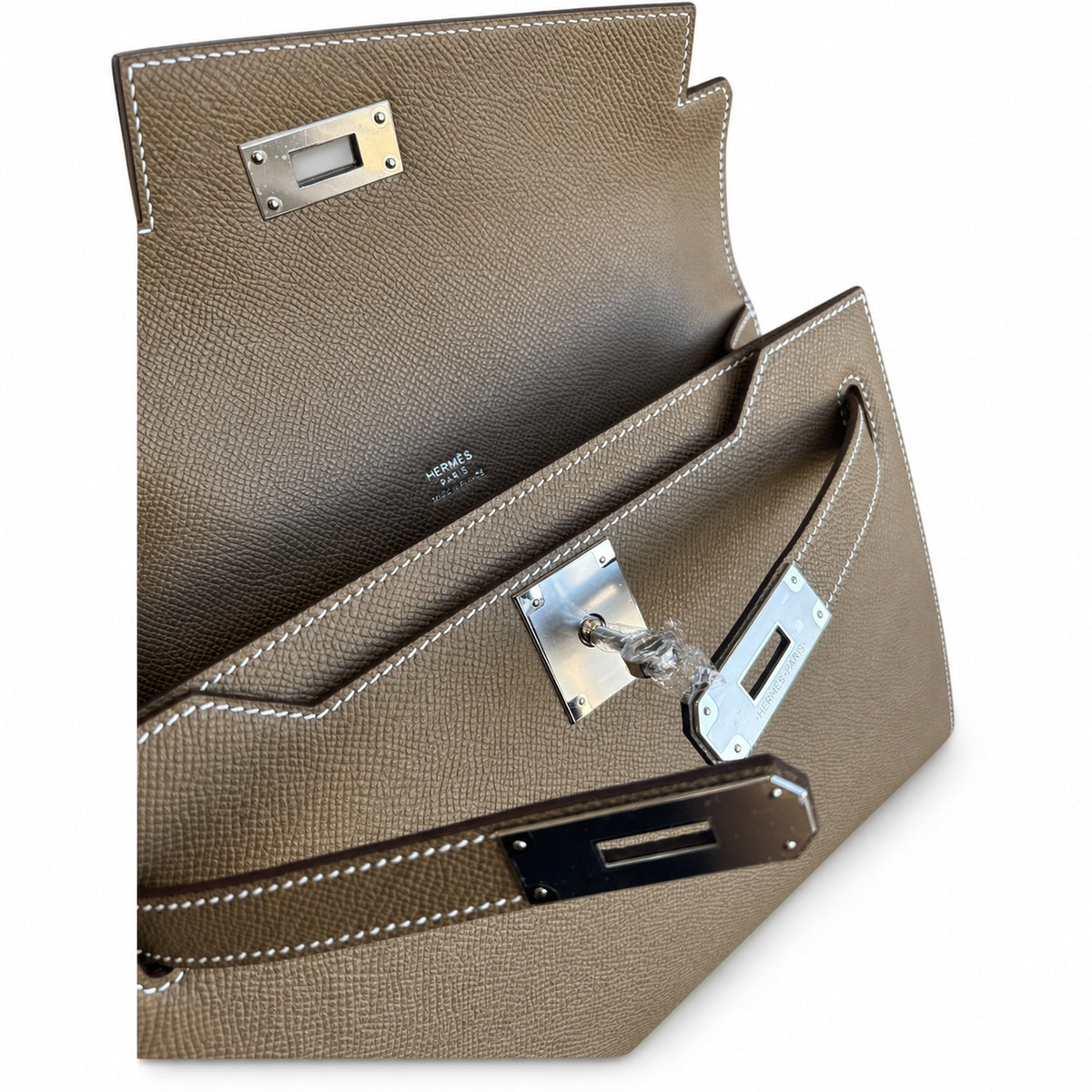 Streamlined Clutch Bag: Kelly Depeches 25cm Epsom Leather with Shoulder Strap