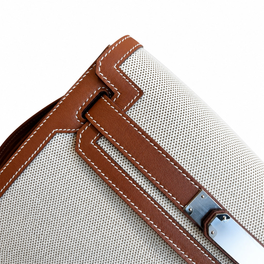 Kelly Depeches 25cm Swift Leather with Shoulder Strap — Versatile Hand-Carry Clutch