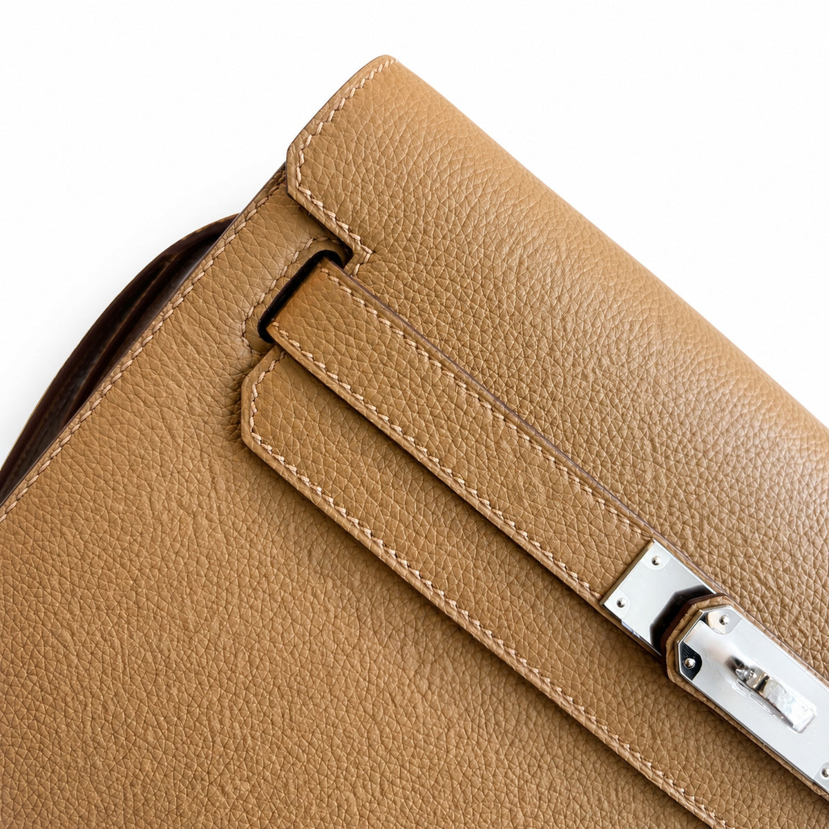Kelly Depeches 25cm Togo Leather with Shoulder Strap — Streamlined Clutch Bag