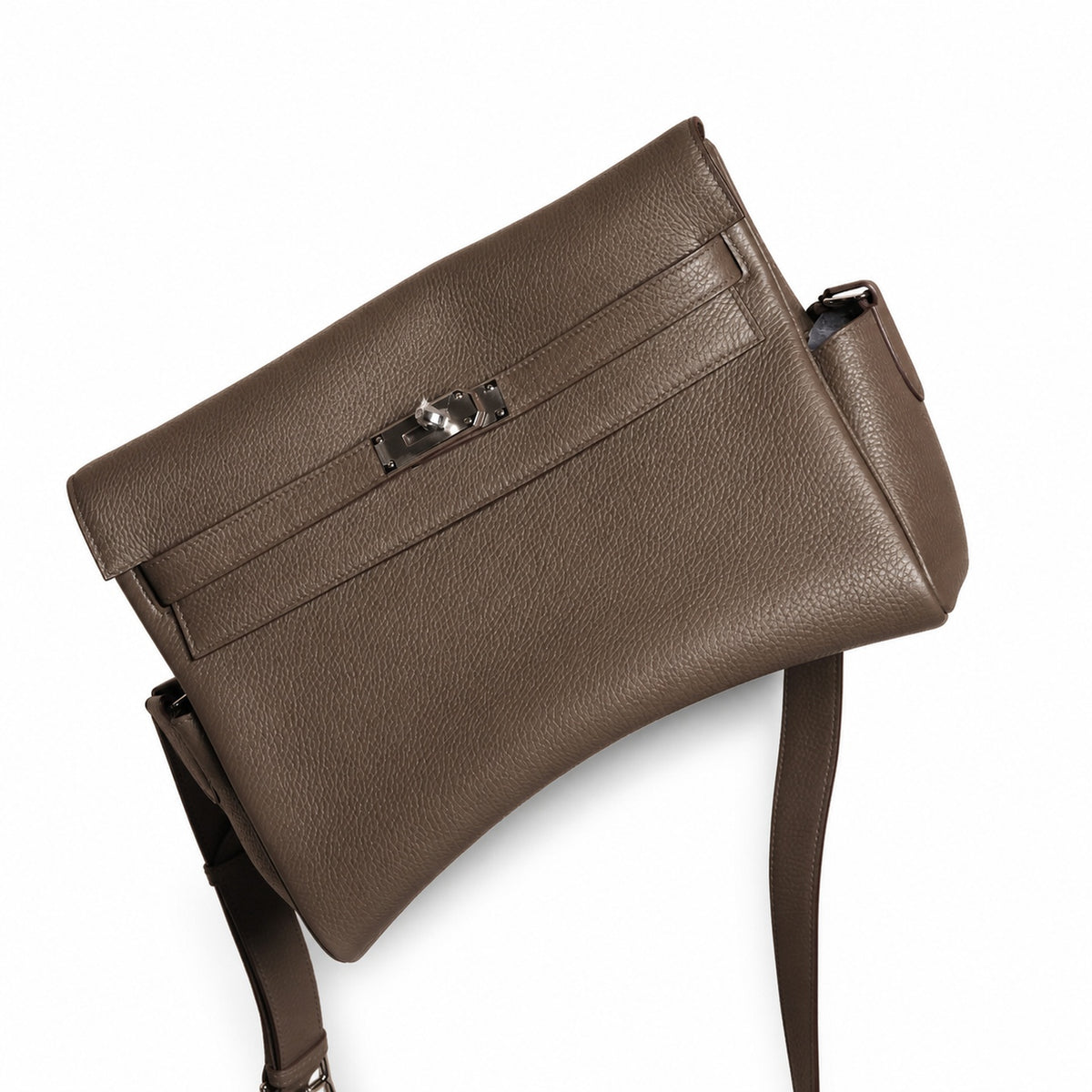Kelly Messenger messenger bag, large size, pewter gray Togo Leather, Pre-order Togo calfskin messenger bag. - Flap with swivel hardware - Large — Polished Structured Handbag