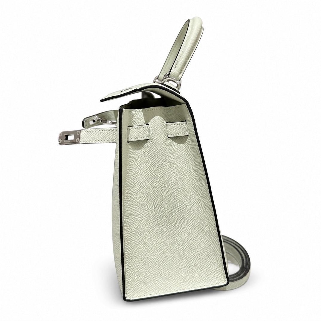 Kelly 25cm in green Epsom Leather with Silver Buckle Handmade — Timeless Top-Handle Design