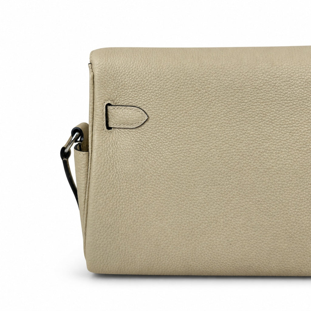 Kelly Messenger messenger bag for men and women, gray Silver Buckle for windbreaker, imported leather, all-steel hand-waxed thread, the highest — Versatile Structured Bag