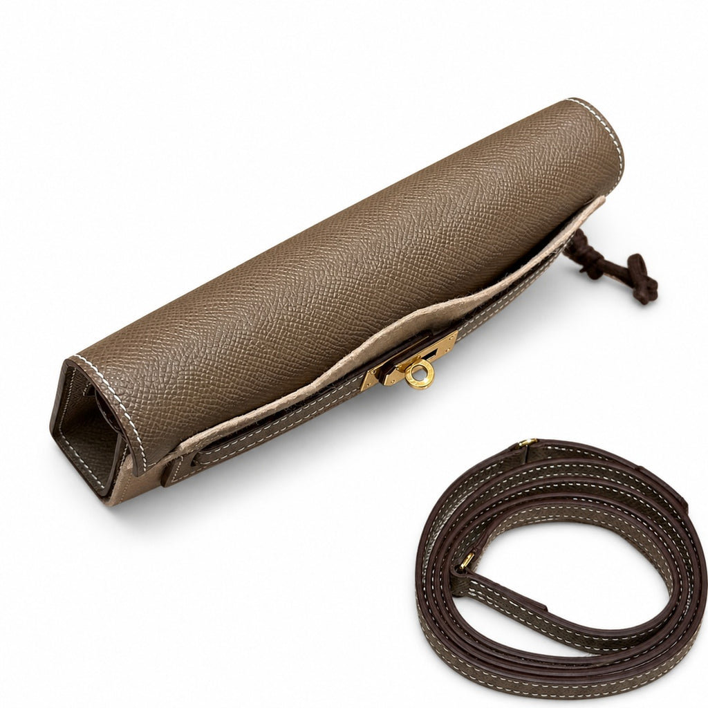 Refined Small Hand-Carry Bag: Kelly to go Color: ck18/etoupe Size: 19*11.5*1.5cm Leather: Epsom Hardware: Gold Kelly shoulder crossbody bag, Elephant Gray, cowhide, Gold Buckle