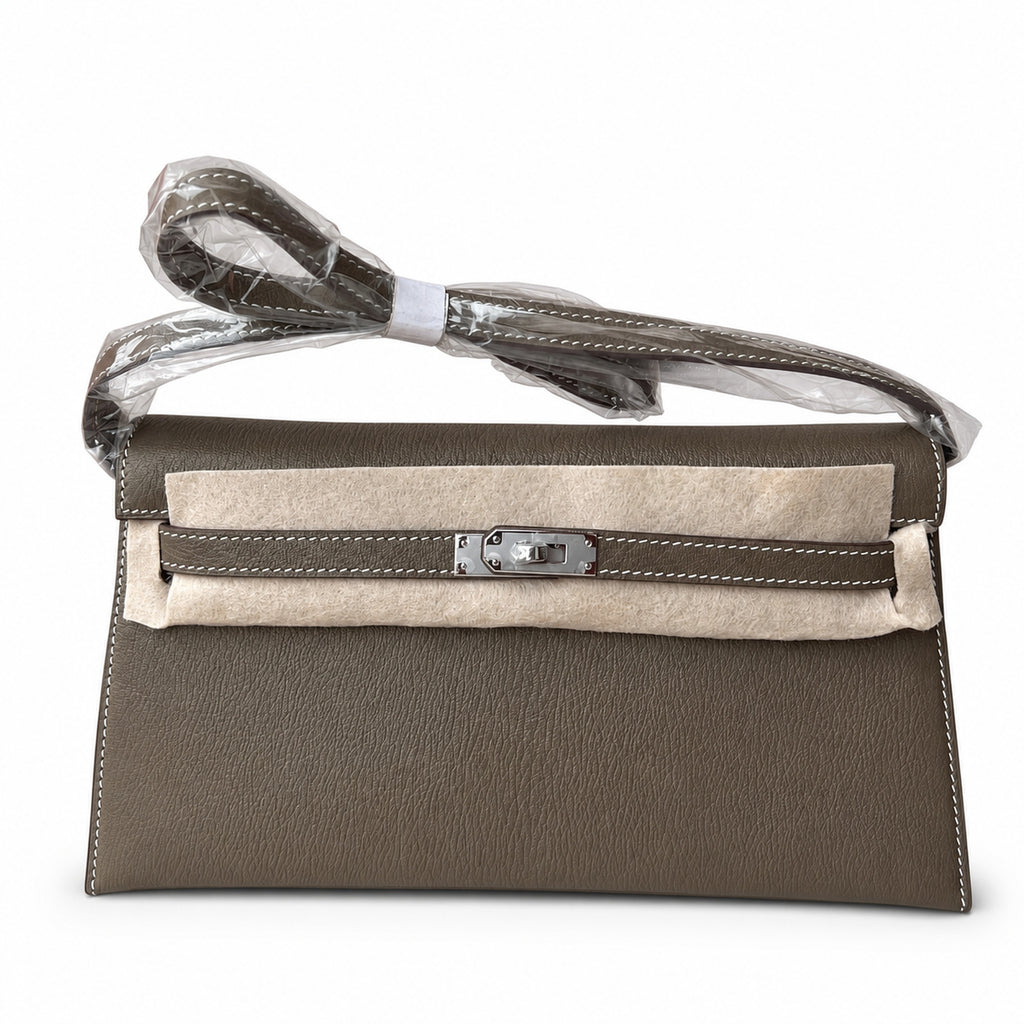 Classic Hand-Carry Silhouette: Kelly Family Underarm Shoulder Bag