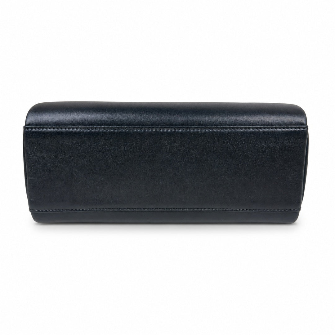 Black Gold Kelly Messenger messenger bag for men and women, Black Gold Buckle, imported leather, all-steel hand-waxed thread, the highest — Timeless Top-Handle Design