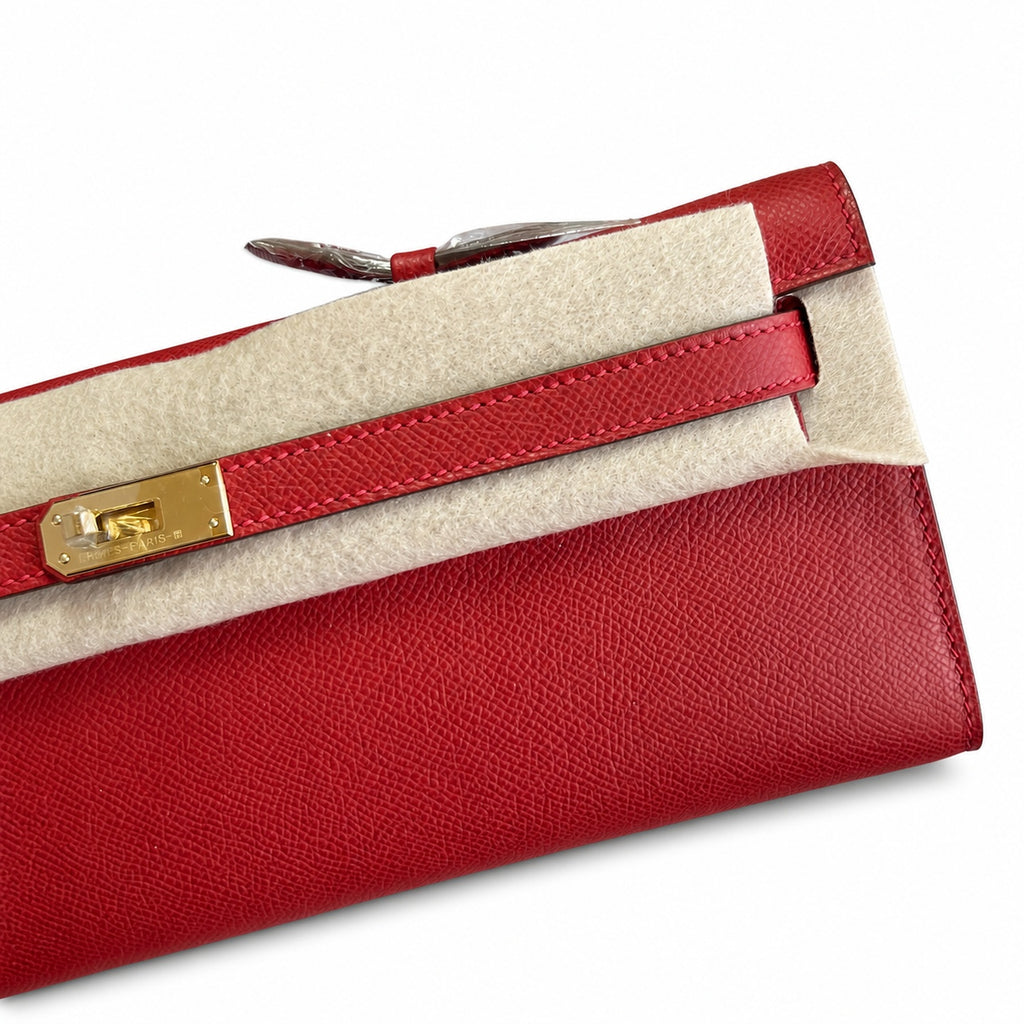 Versatile Flat Handbag: Kelly Cut 31 Clutch Epsom Leather Red