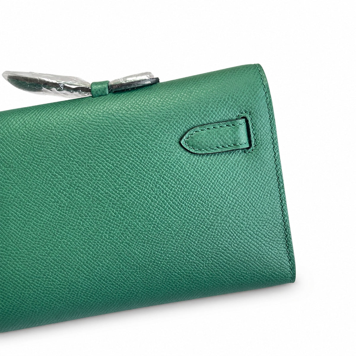 Distinctive Slim Carry Style: Kelly Cut 31 Clutch Epsom Leather Malachite Green