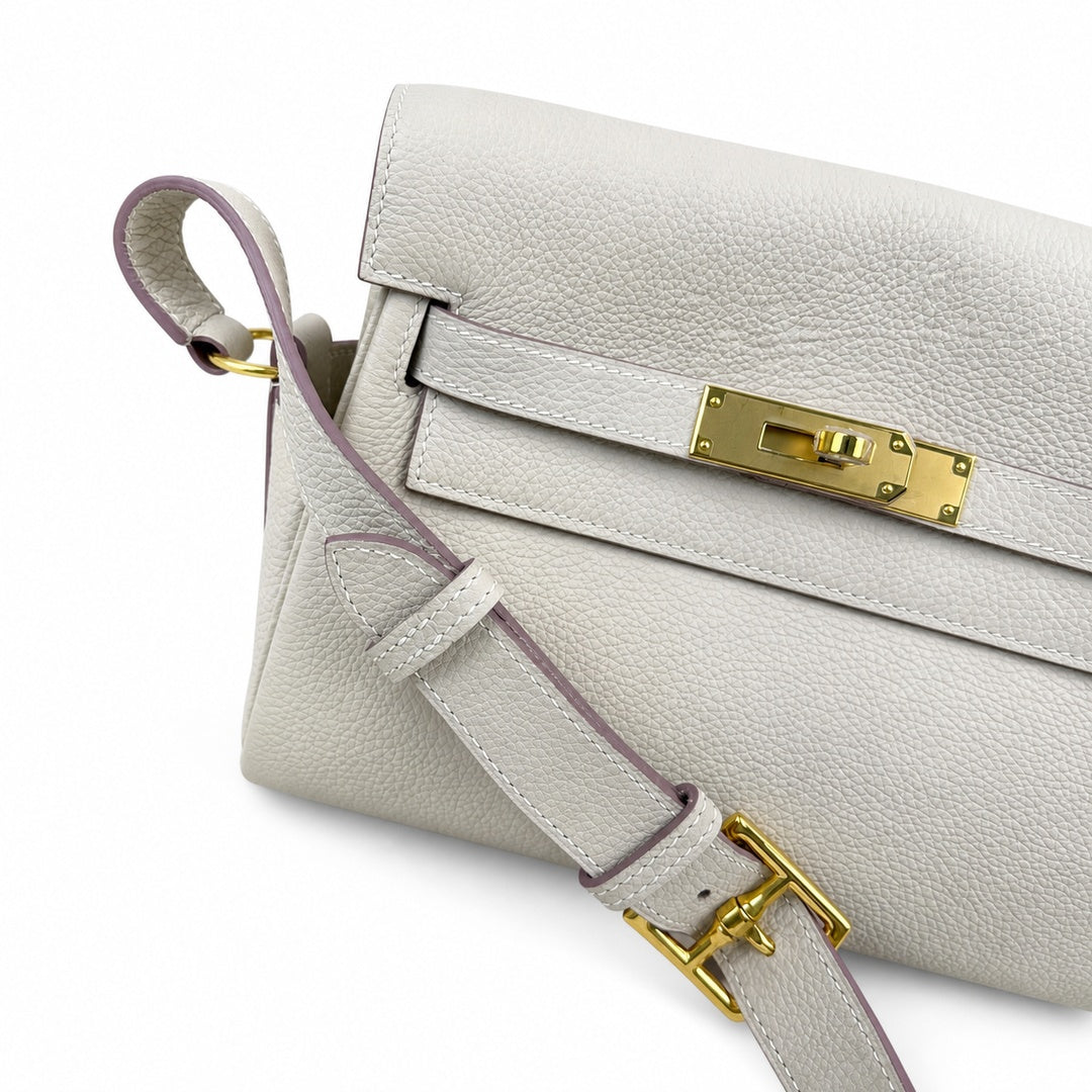 Available : Kelly messenger men's and women's bags, milkshake platinum buckle, imported leather, all-steel hand-waxed thread, the highest — Sophisticated Carry Design