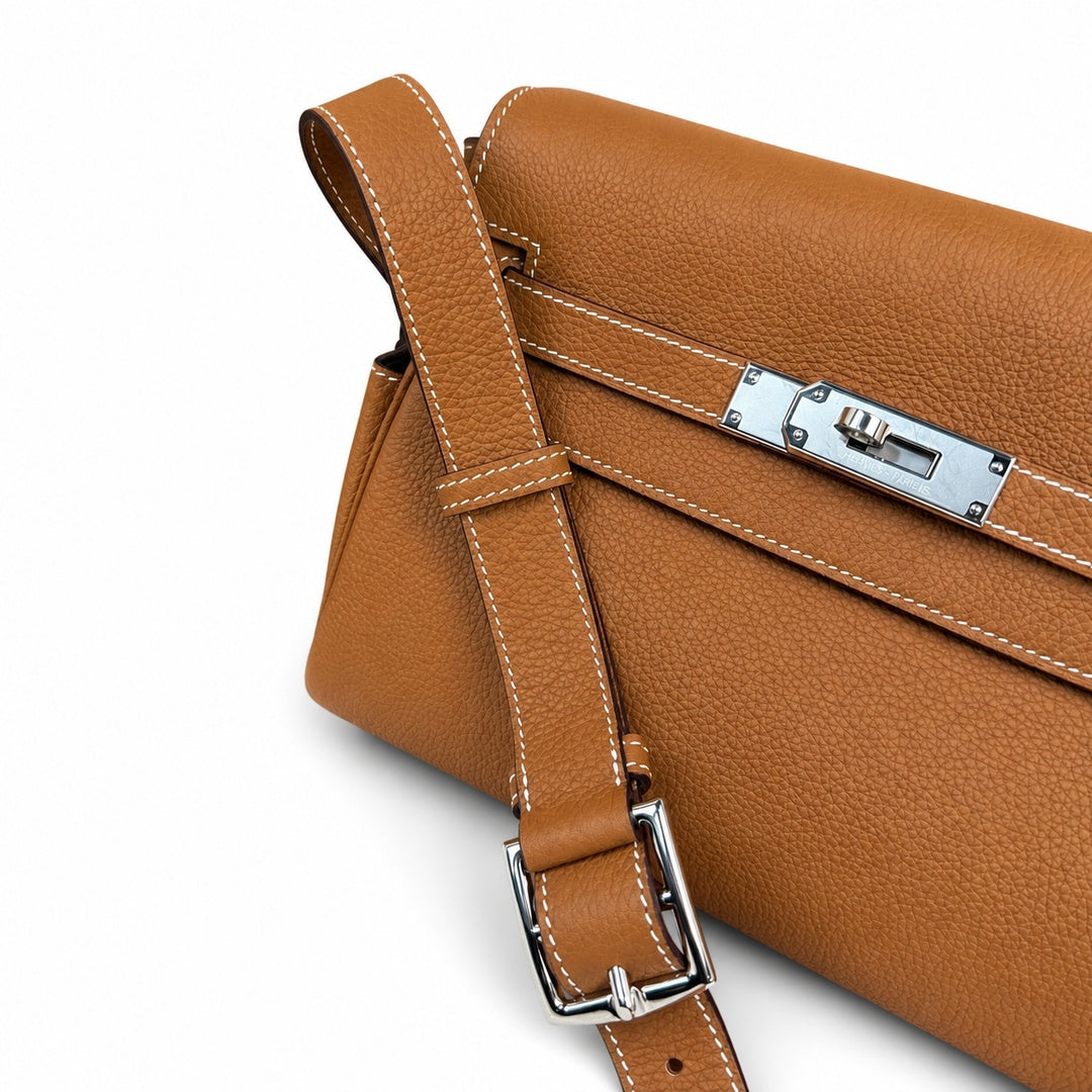 Kelly Messenger messenger bag for men and women, earthy Silver Buckle, imported leather, all-steel hand-waxed thread, the best value for money on — Refined Top-Handle Bag