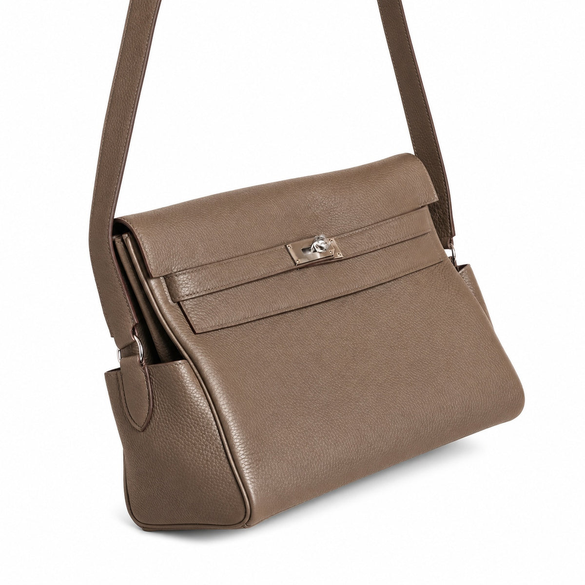 Kelly Messenger messenger bag, large size, pewter gray Togo Leather, Pre-order Togo calfskin messenger bag. - Flap with swivel hardware - Large — Polished Structured Handbag
