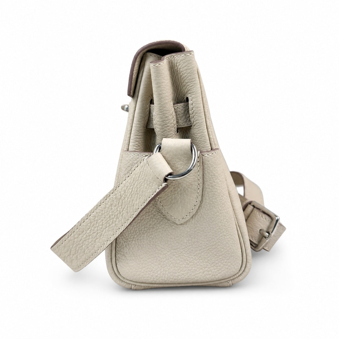 Available : Kelly messenger messenger bag for men and women, milkshake Silver Buckle, imported leather, all-steel hand-waxed thread, the highest — Streamlined Top-Handle Handbag