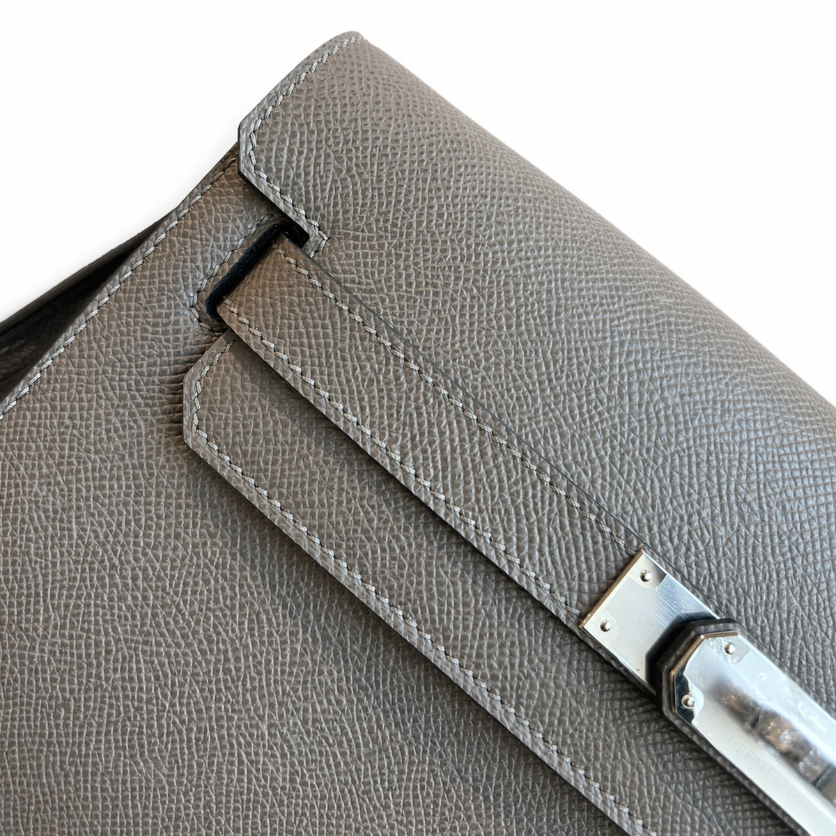 Slim Hand-Carry Design: Kelly Depeches 25cm Epsom Leather with Shoulder Strap