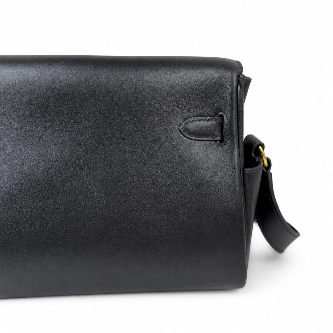 Black Gold Kelly Messenger messenger bag for men and women, Black Gold Buckle, imported leather, all-steel hand-waxed thread, the highest — Timeless Top-Handle Design
