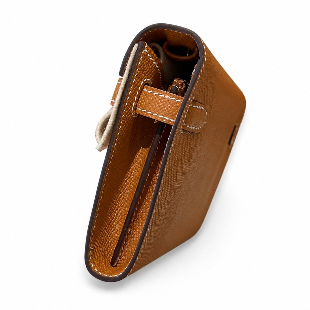 Elegant Petite Clutch: Kelly to go Color: ck37/Gold Size: 19*11.5*1.5cm Leather: Epsom Hardware: Gold Kelly crossbody bag, Golden Brown, cowhide, Gold Buckle, handmade P