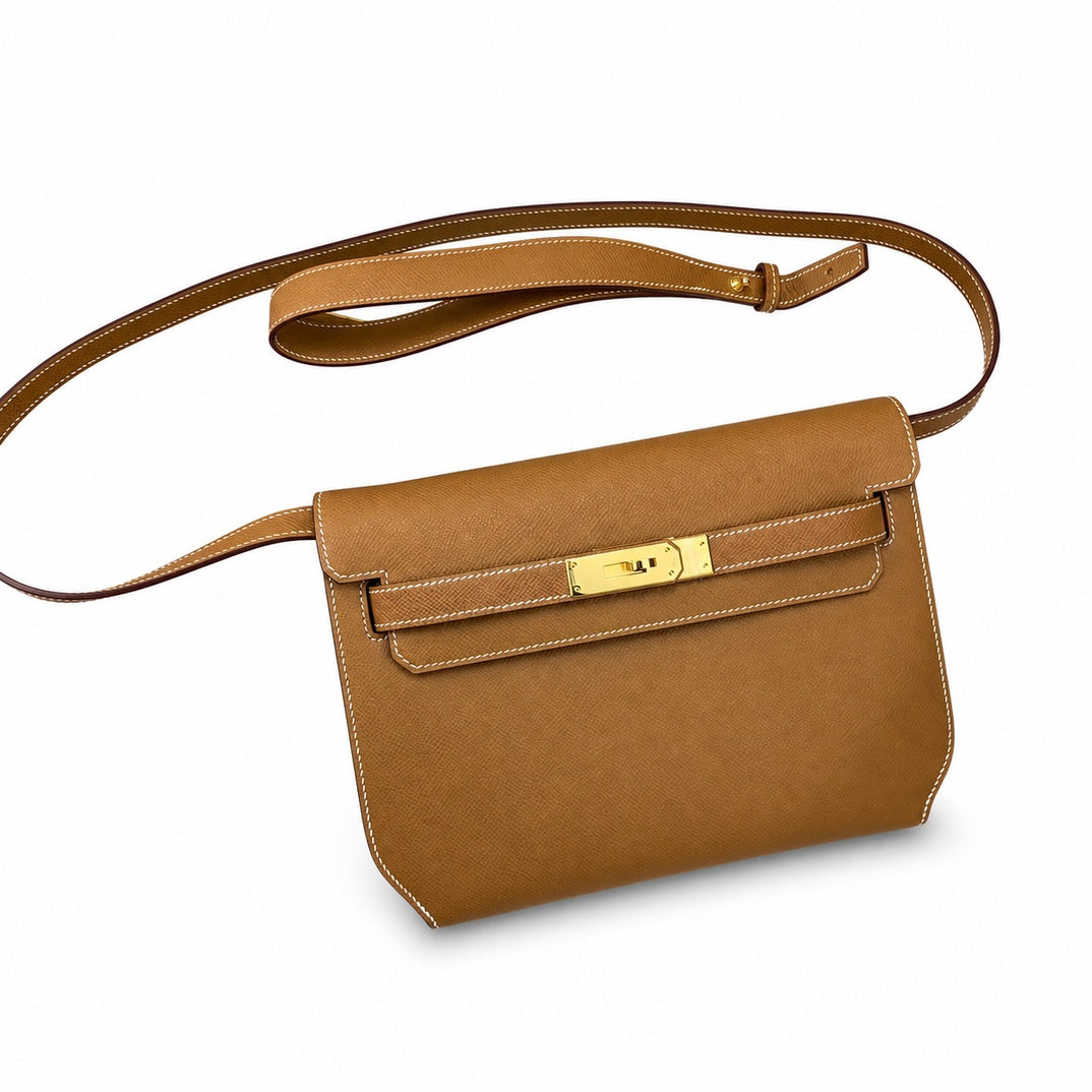 Sophisticated Compact Carry: Kelly Depeches 25cm Epsom Leather, 37 Gold Brown, Gold Buckle