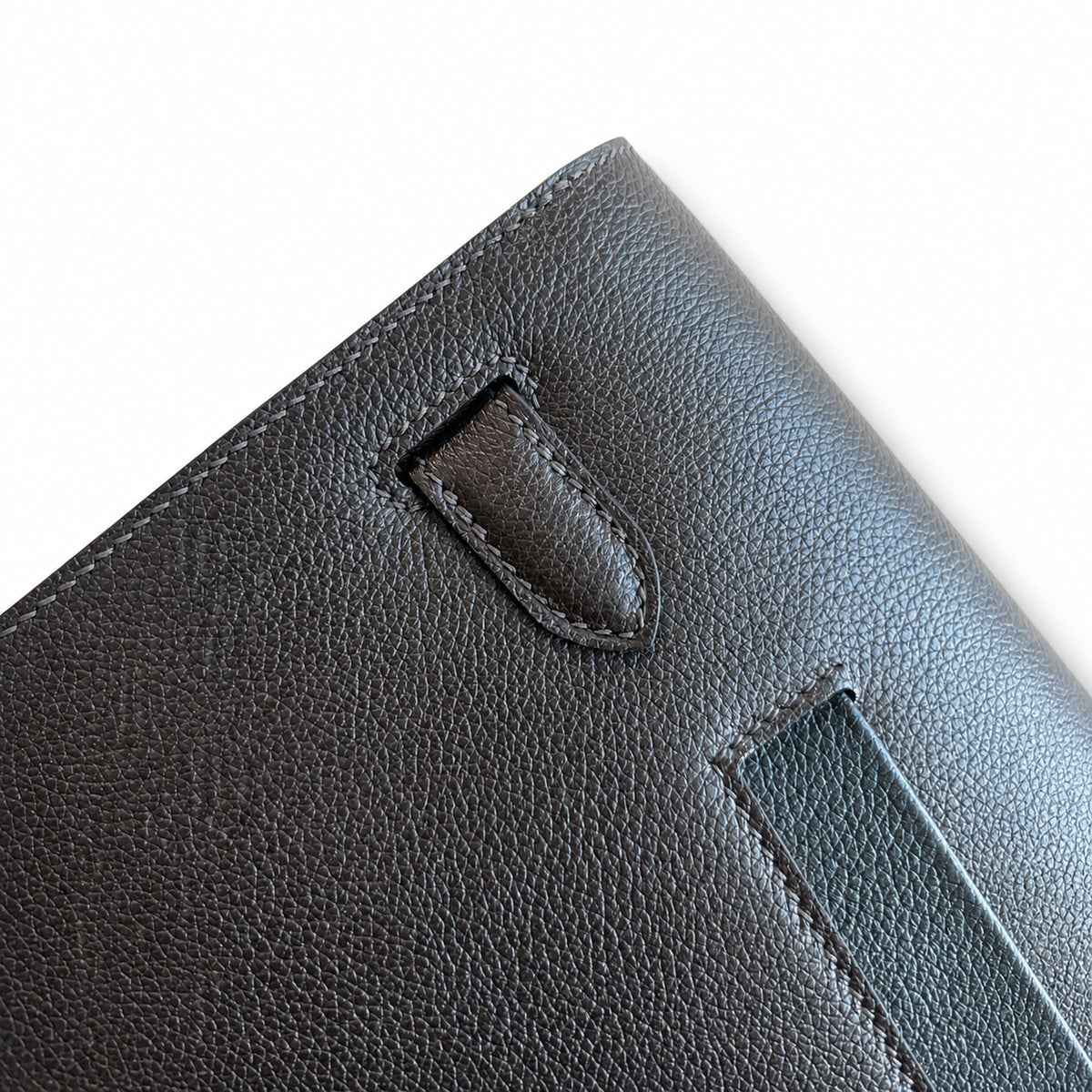 Kelly Depeches 25cm Evercolor Leather with Shoulder Strap — Structured Hand-Carry Clutch
