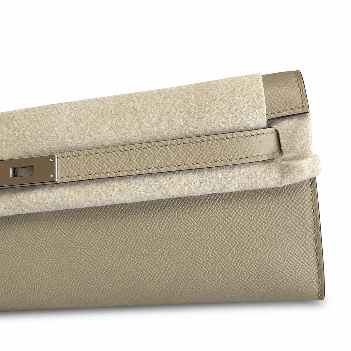 Refined Flat Clutch: Kelly Cut 31 Clutch Epsom Leather Windbreaker Gray