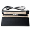 Kelly Family Underarm Shoulder Bag — Classic Hand-Carry Silhouette
