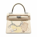 Kelly Graffiti 25cm in Nata Epsom Leather with Silver Buckle Handmade — Distinctive Hand-Carry Bag