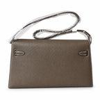 Classic Hand-Carry Silhouette: Kelly Family Underarm Shoulder Bag