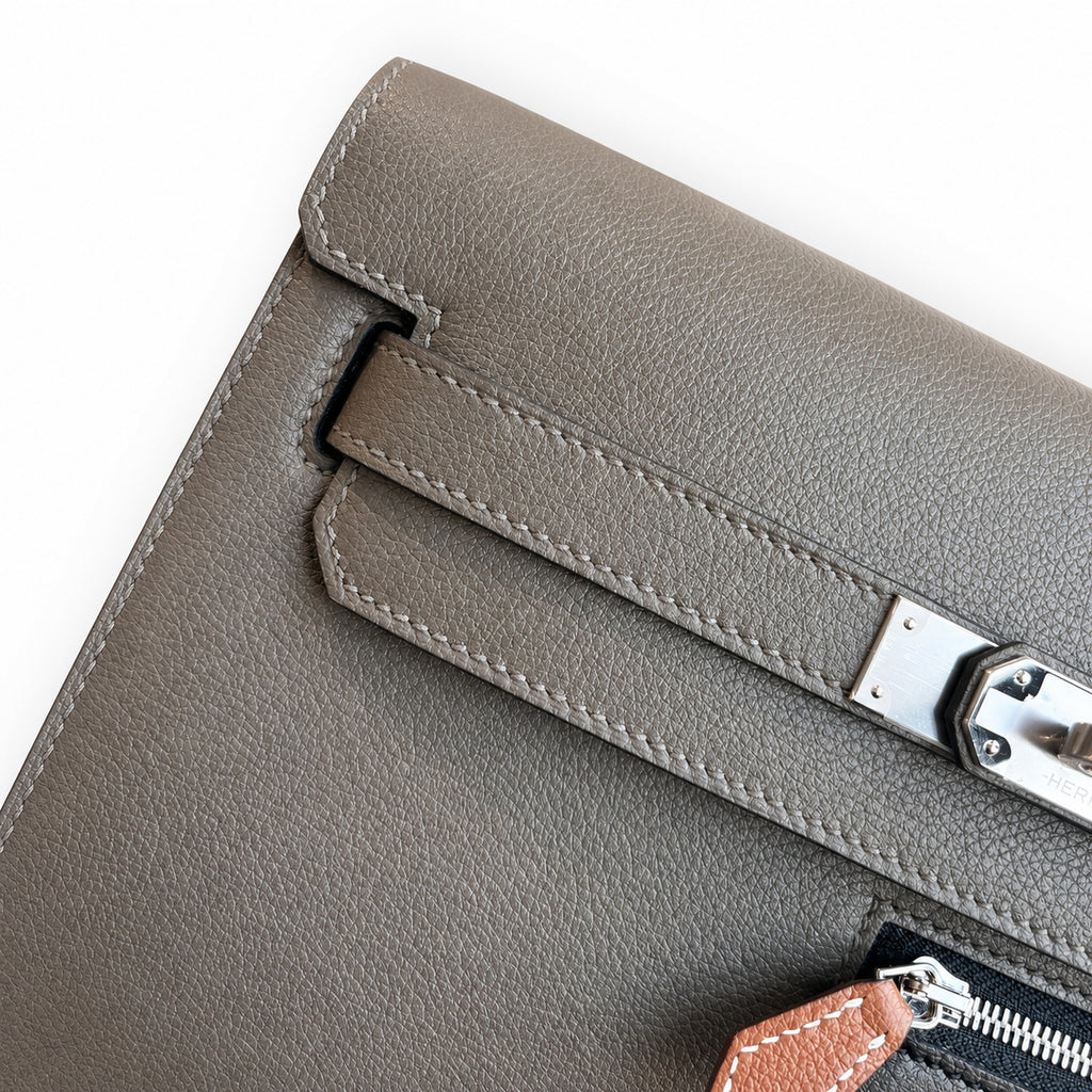 Refined Shoulder-Strap Clutch: Kelly Depeches 25cm Evercolor Leather with Shoulder Strap