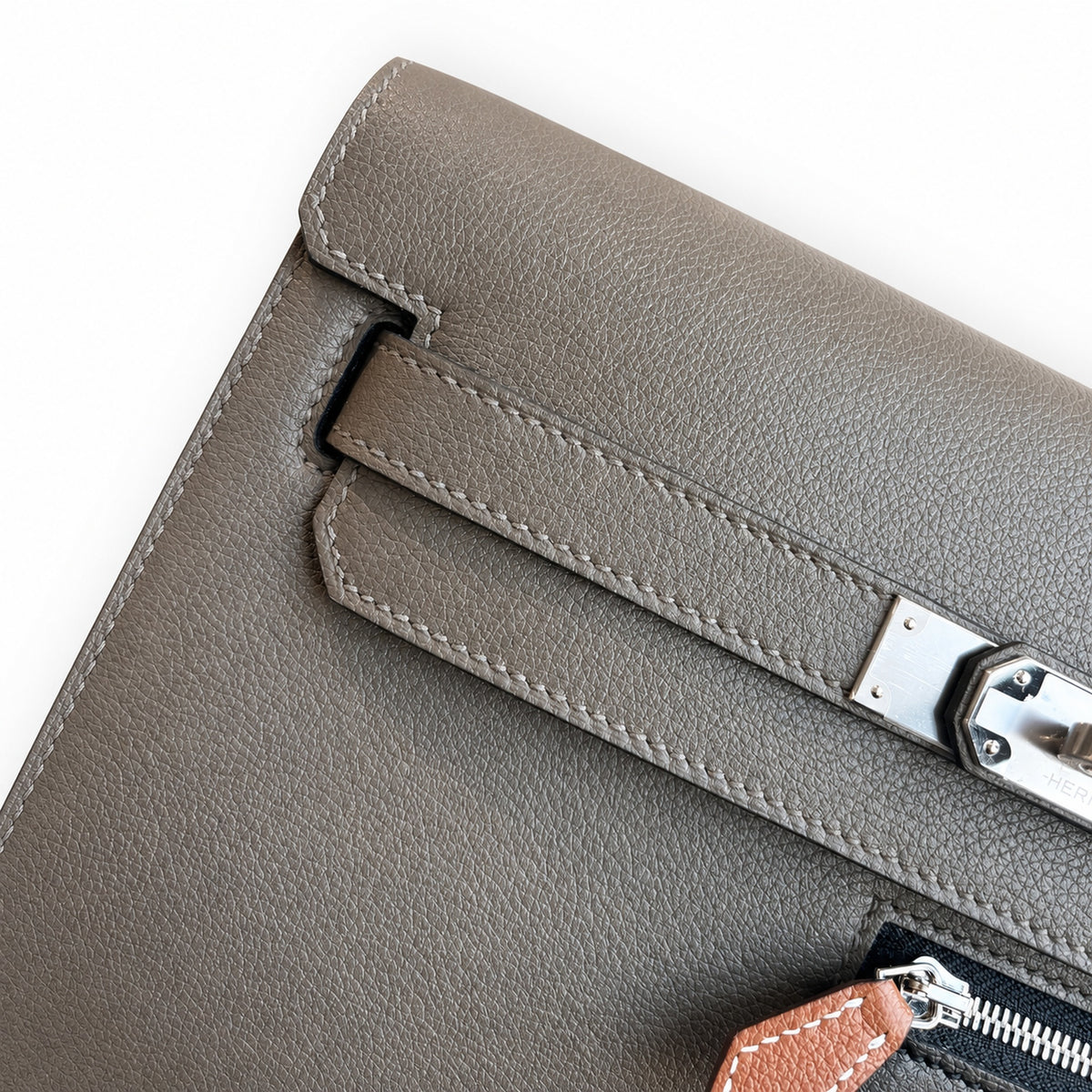 Refined Shoulder-Strap Clutch: Kelly Depeches 25cm Evercolor Leather with Shoulder Strap