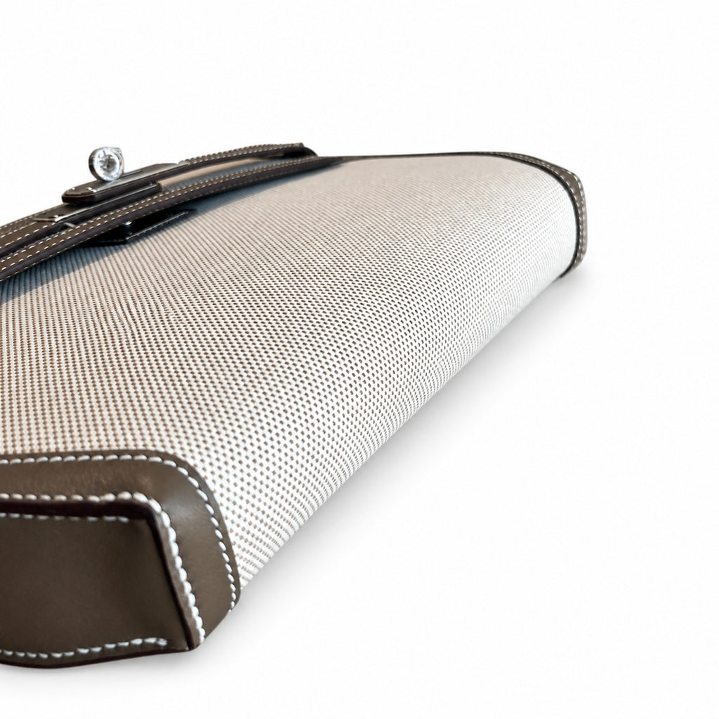 Kelly Depeches 25cm Swift Leather with Shoulder Strap — Sophisticated Compact Carry