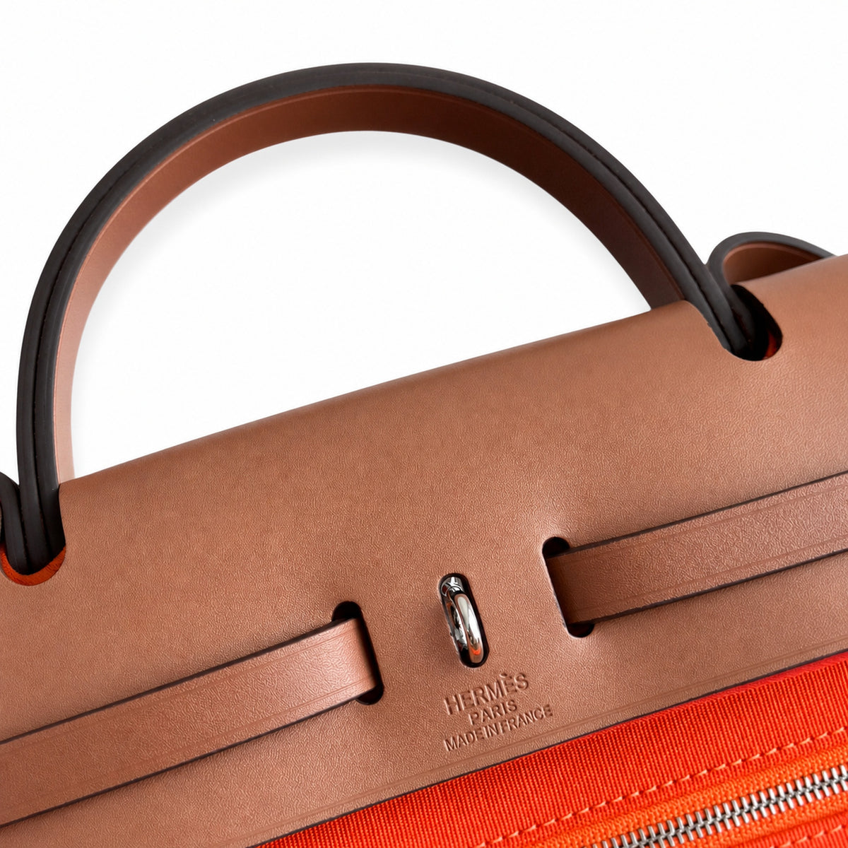 Refined Leather-Trimmed Shoulder Bag: Herbag 31cm Saddle-Inspired Canvas Body with Leather Handle and Shoulder Strap