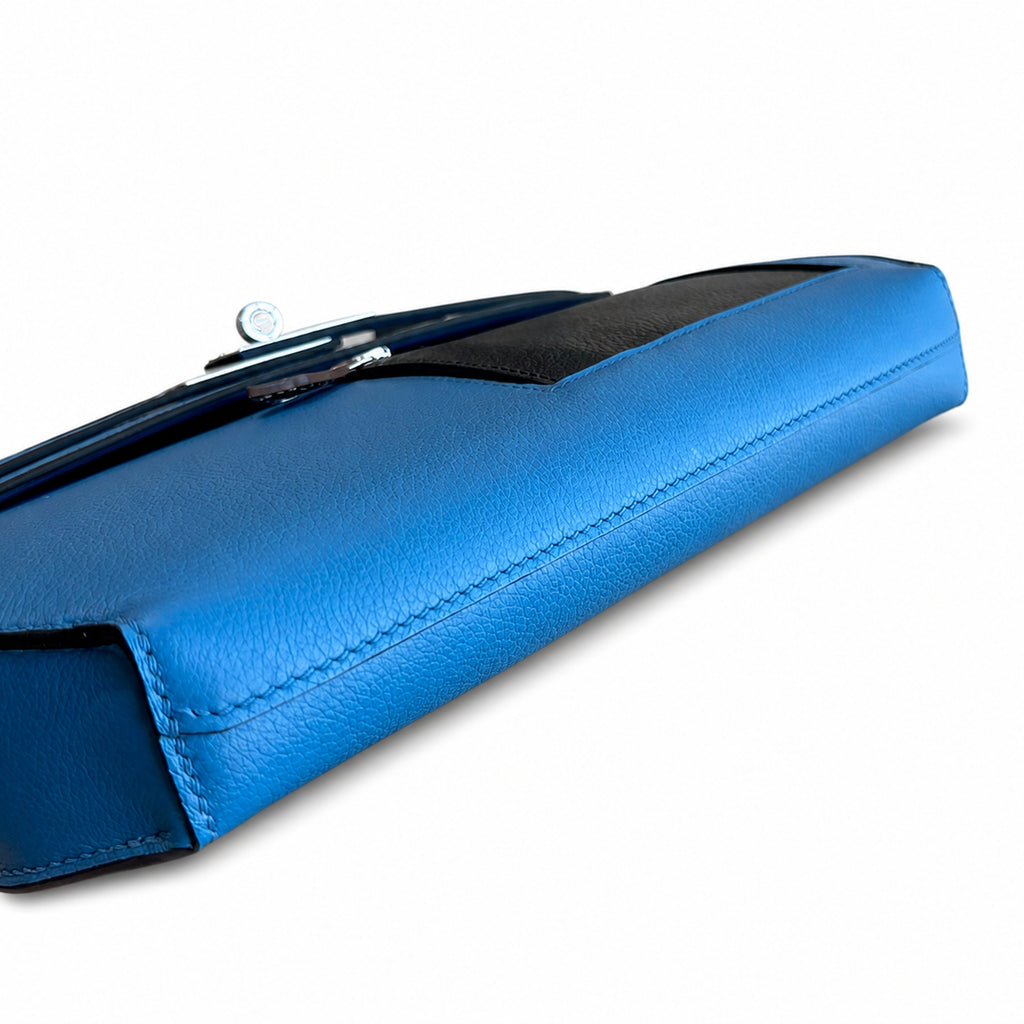Structured Hand-Carry Clutch: Kelly Depeches 25cm Evercolor Leather with Shoulder Strap