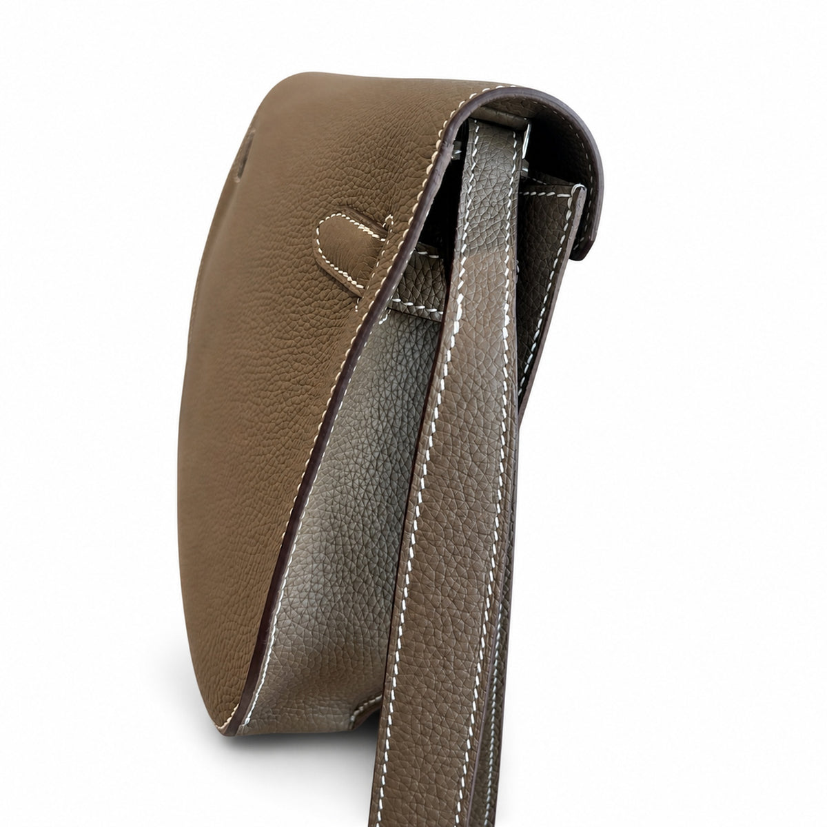 Versatile Hand-Carry Clutch: Kelly Depeches 25cm Togo Leather with Shoulder Strap